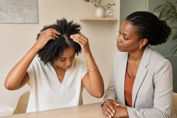 Chute Cheveux Afro : Casse, Traction ou CCCA ?